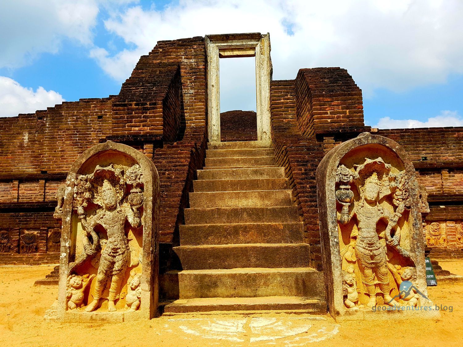 Geocaching Polonnaruwa Sri Lanka