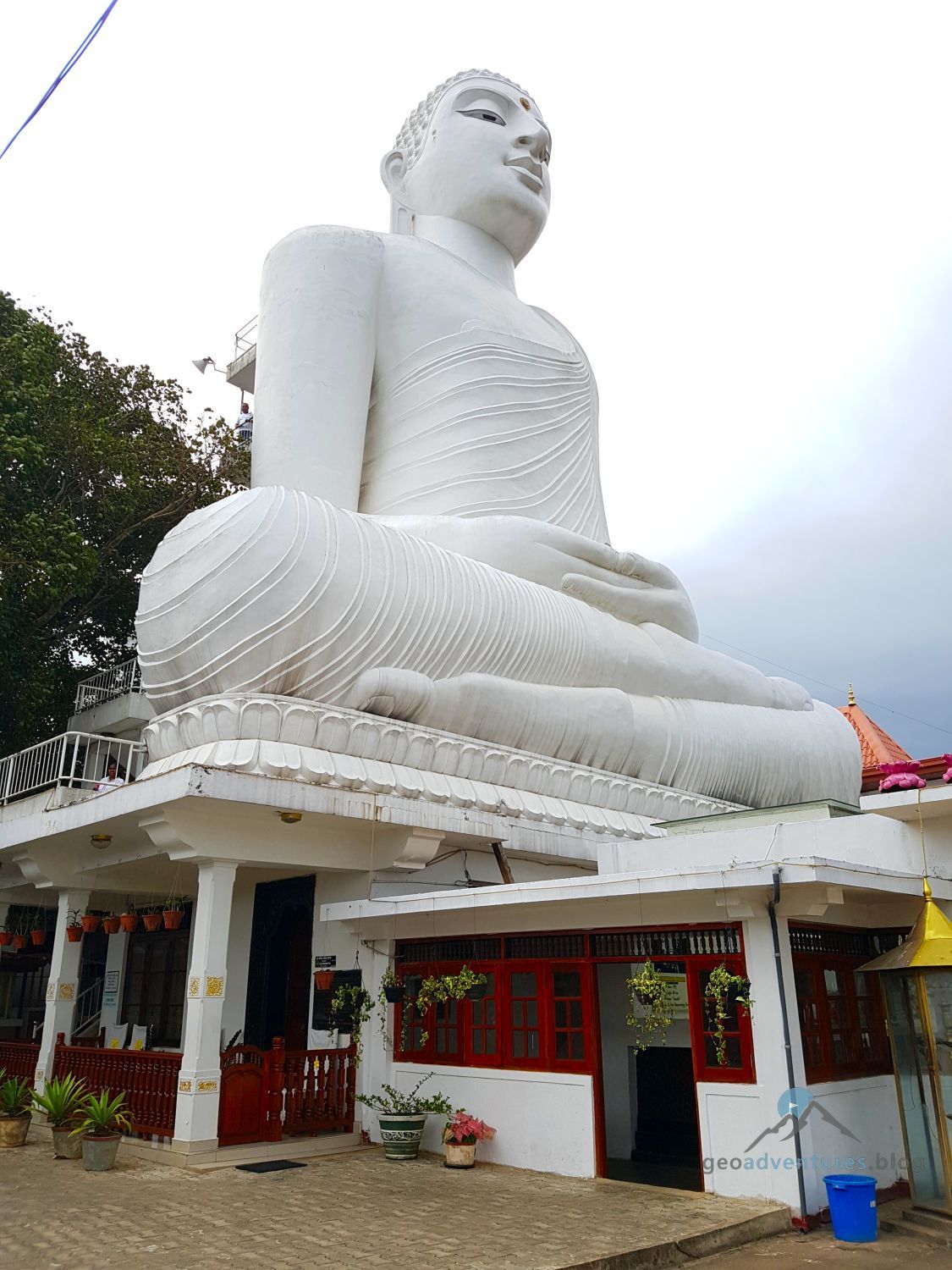 Geocaching Sri Lanka Kandy Buddha Zahntempel