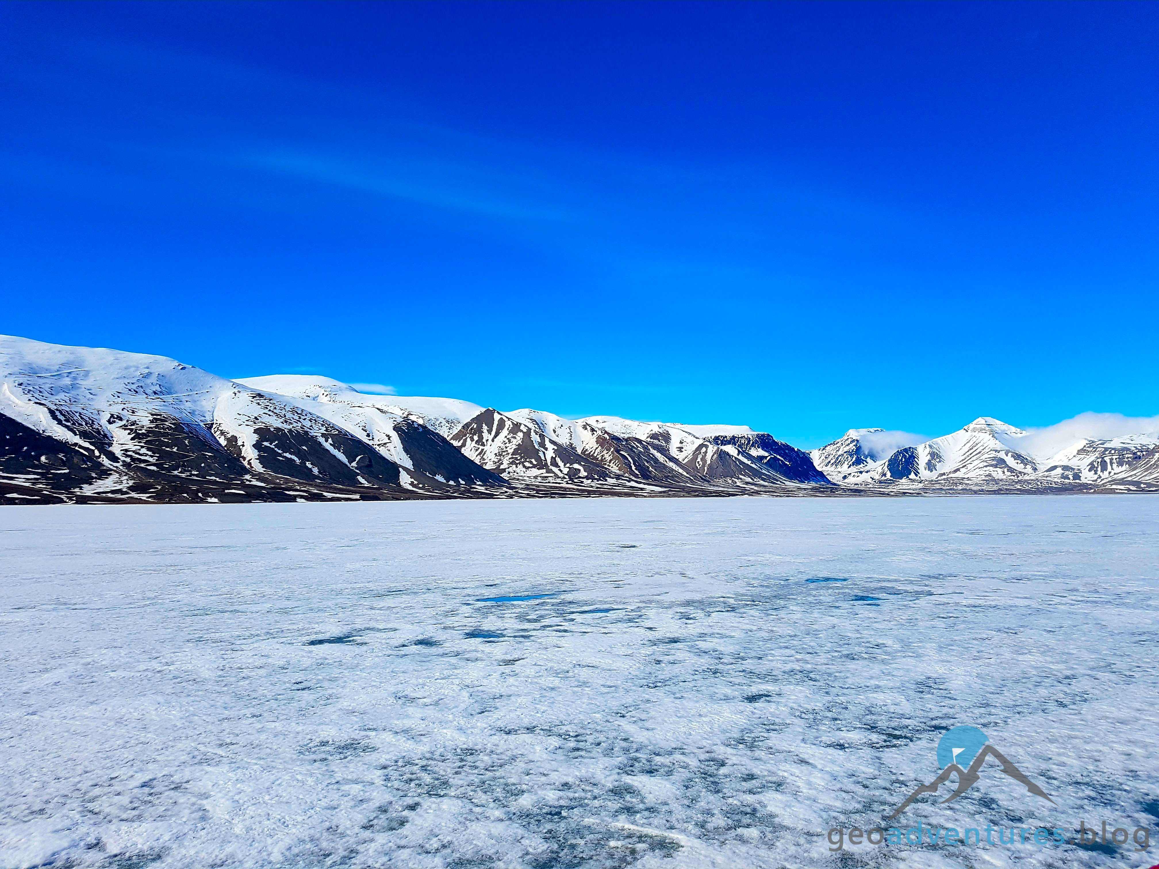 Geocaching auf Spitzbergen - Polar Girl, Eisberge, Earthcache VI