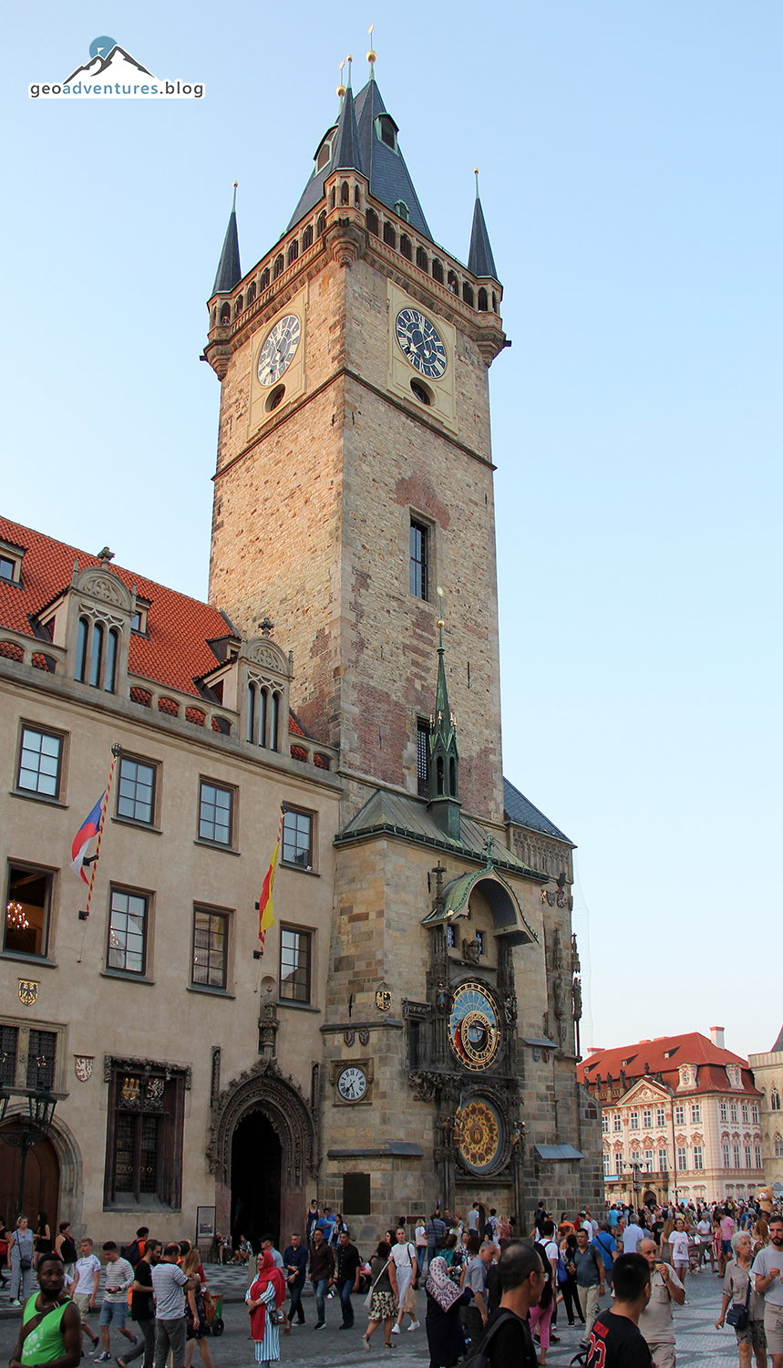 Rathaus in Prag mit astronomischer Uhr